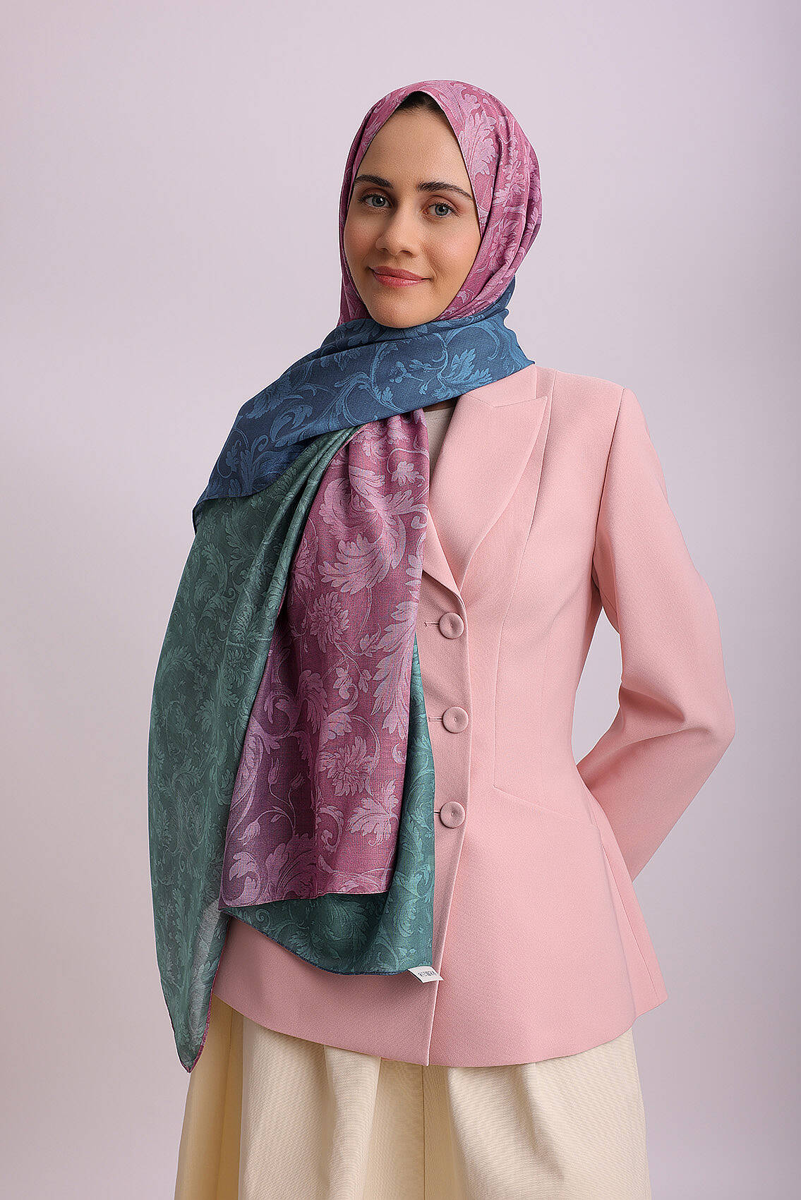 Mavi Pembe Yeşil