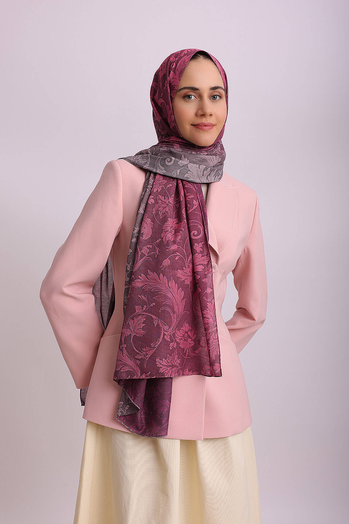 Koyu Pembe