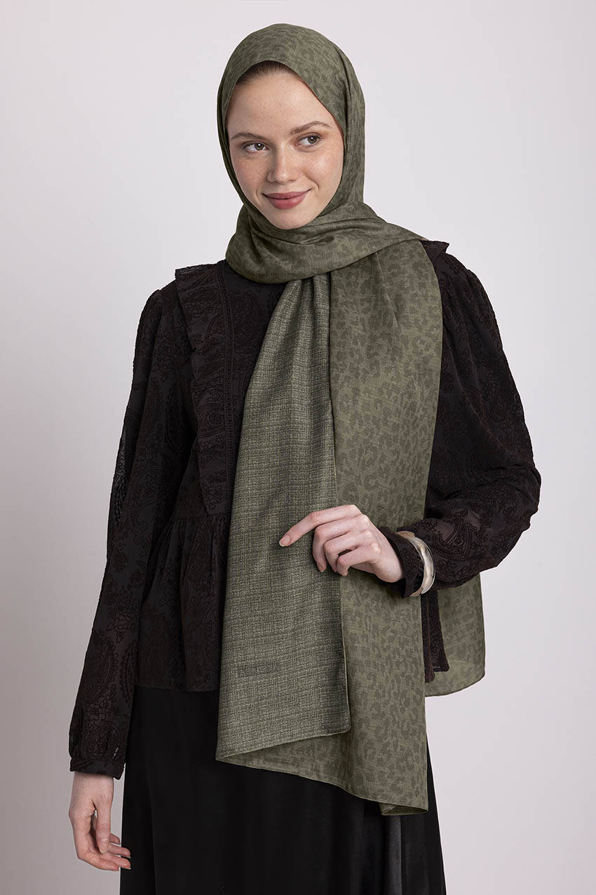 Haki Yeşil
