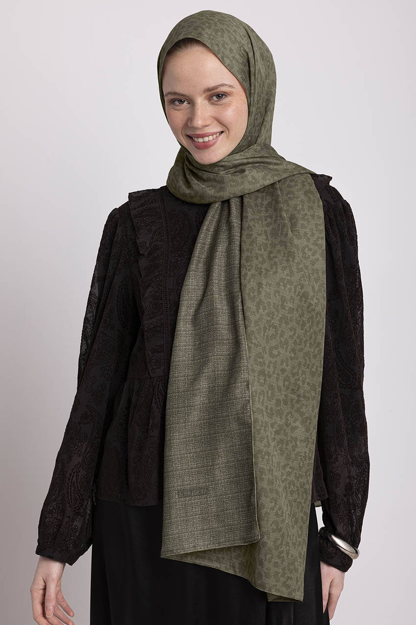 Haki Yeşil