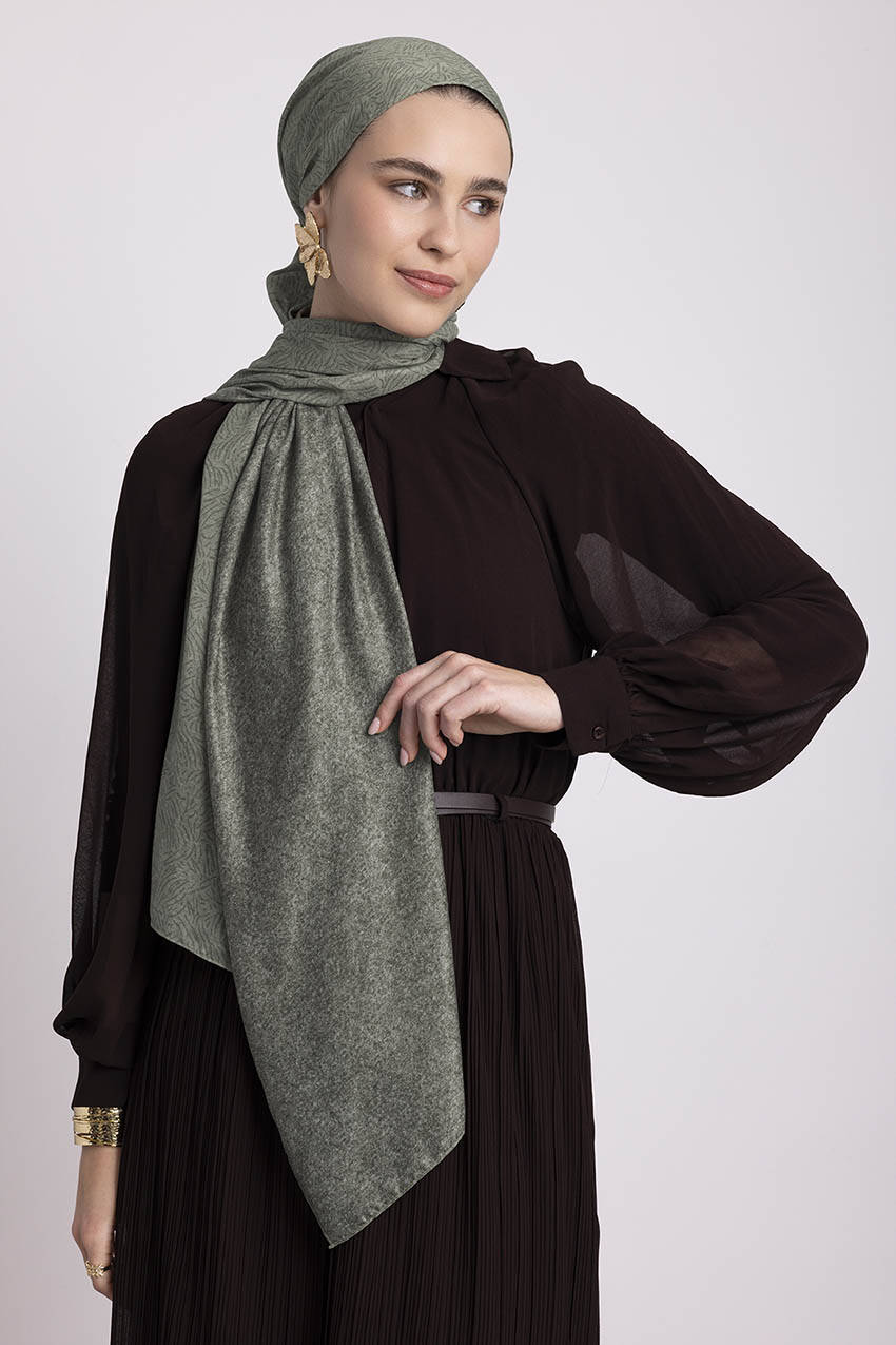 Haki Yeşil