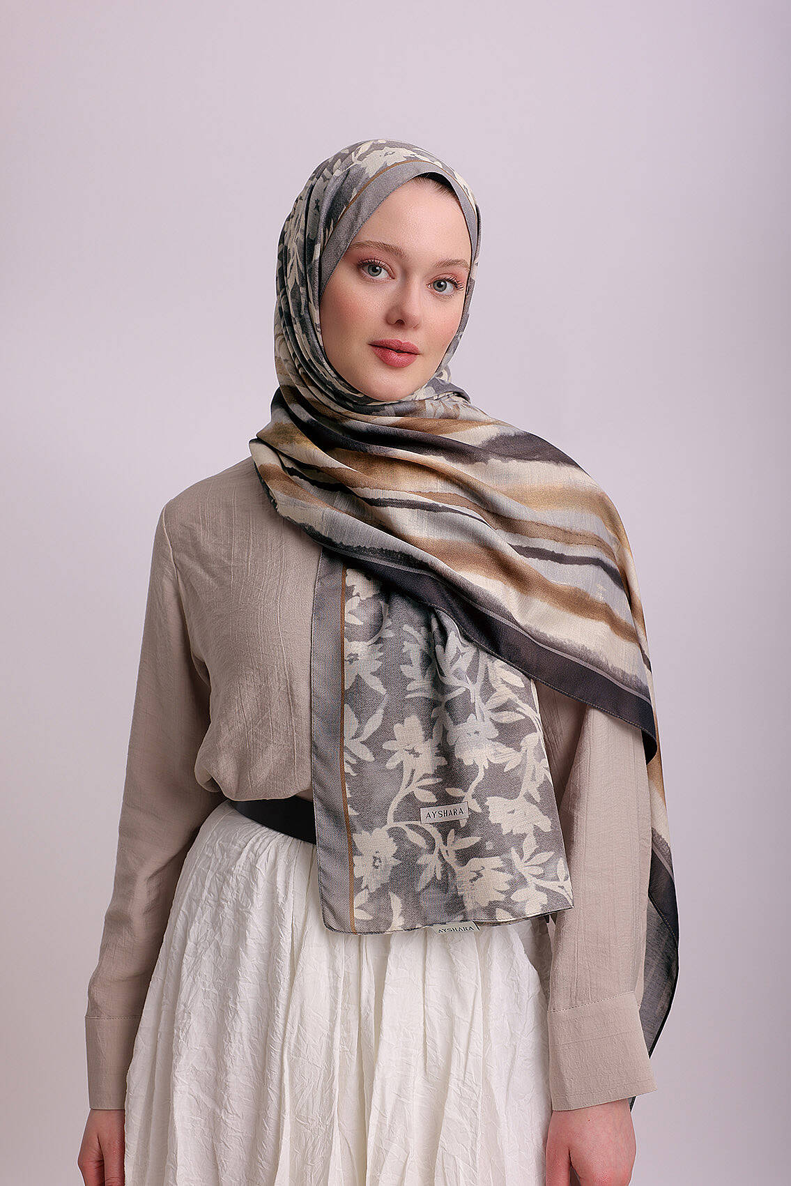 Kahve Gri Siyah