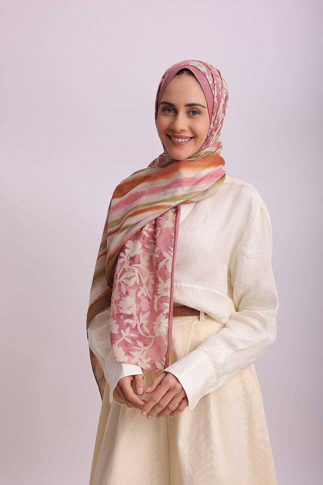 Pembe Oranj Yeşil