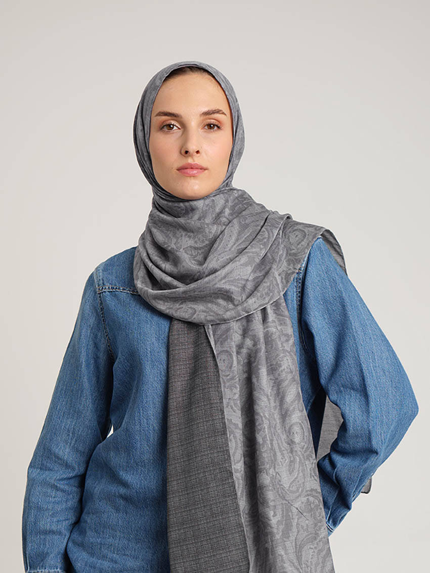 Nakkaşhâne Monogram Desenli Çift Taraflı Şal - Gri