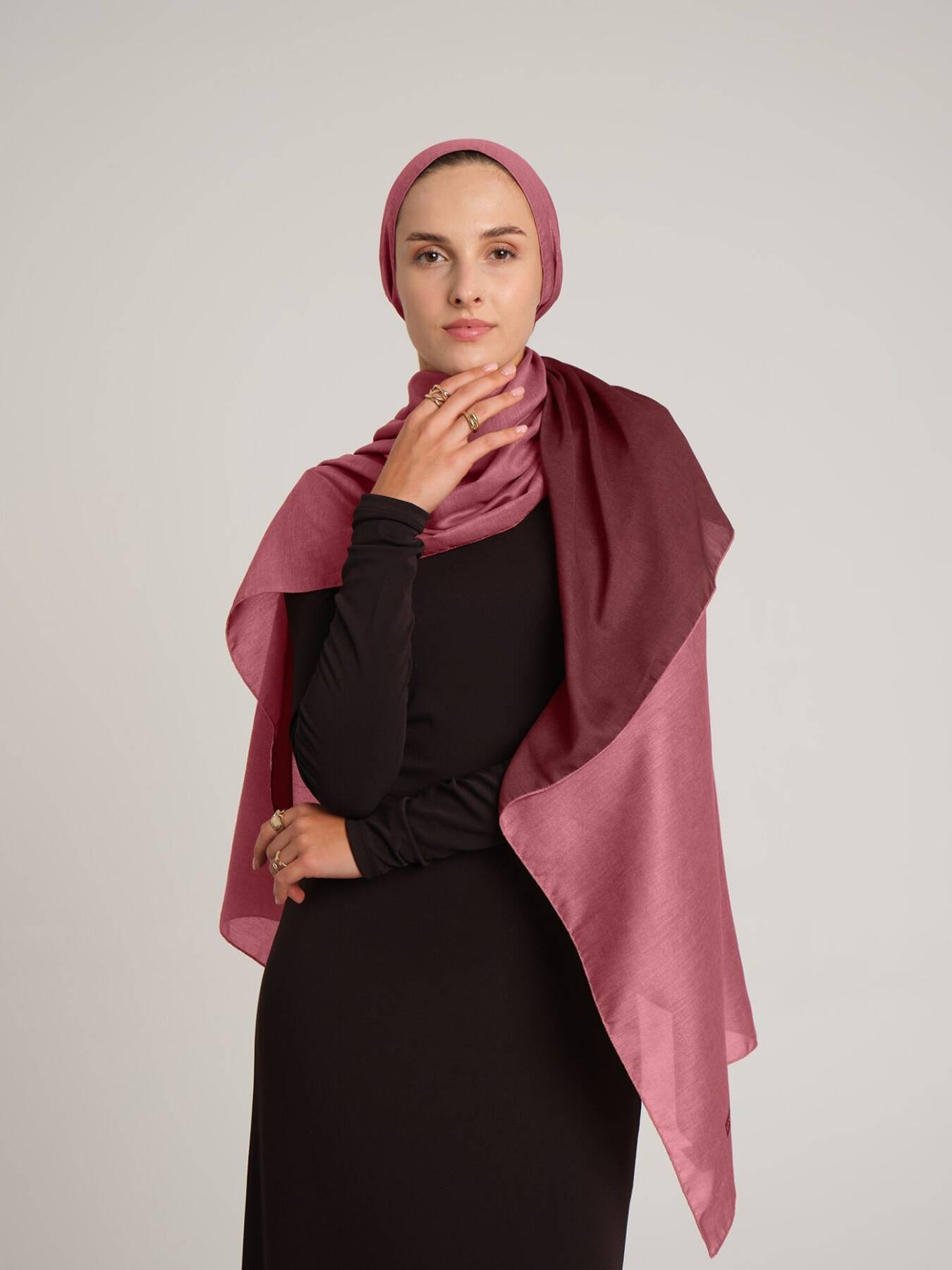 Nazenin Düz Monogram Çift Taraflı Şal - Gül Kurusu