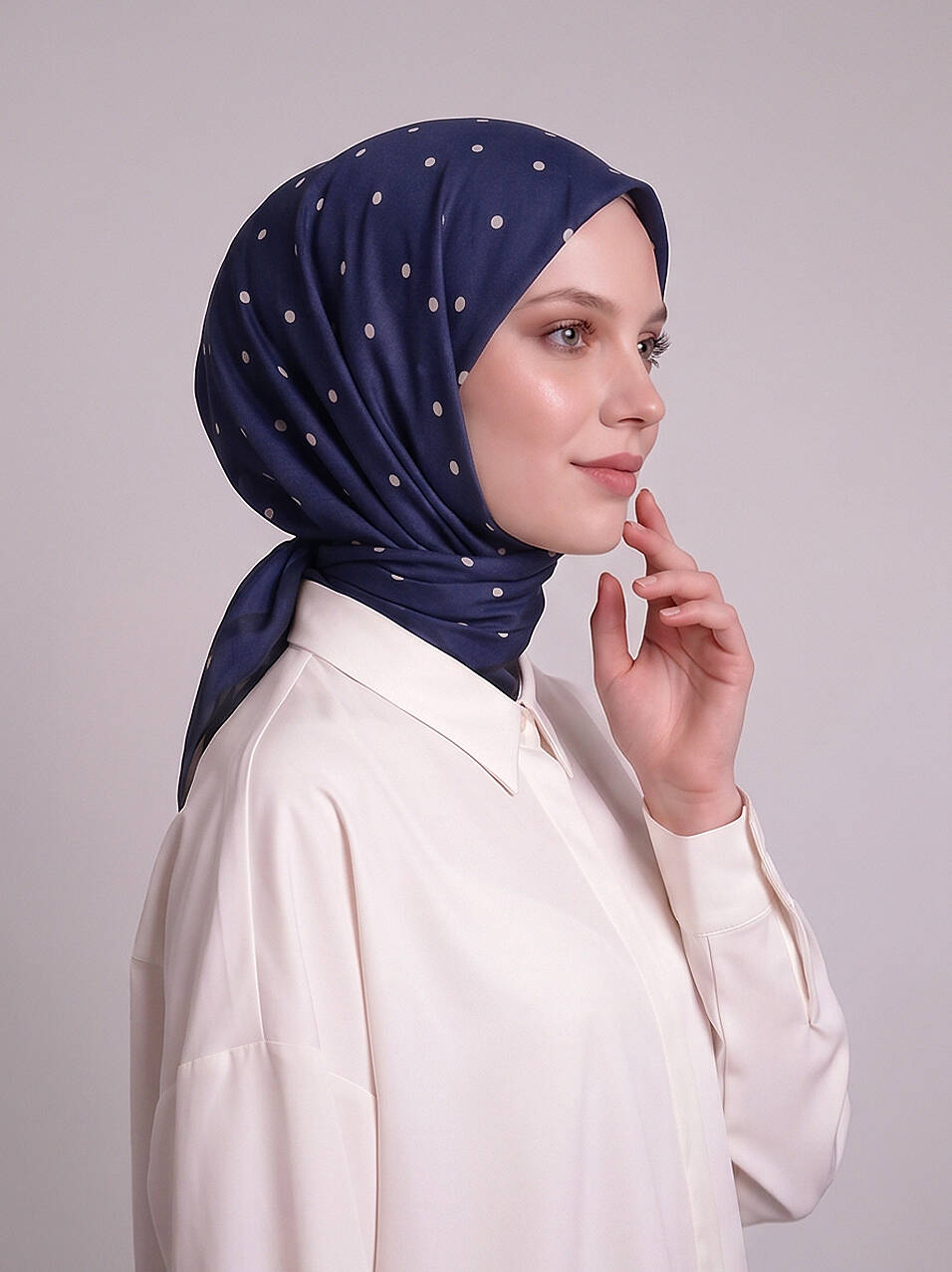 Puan Desenli Tek Taraflı Eşarp - Lacivert