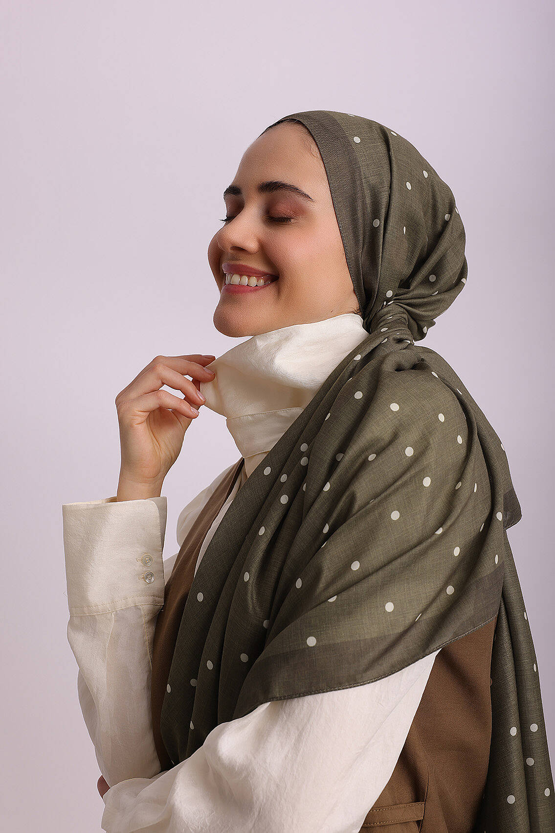 Haki Yeşil
